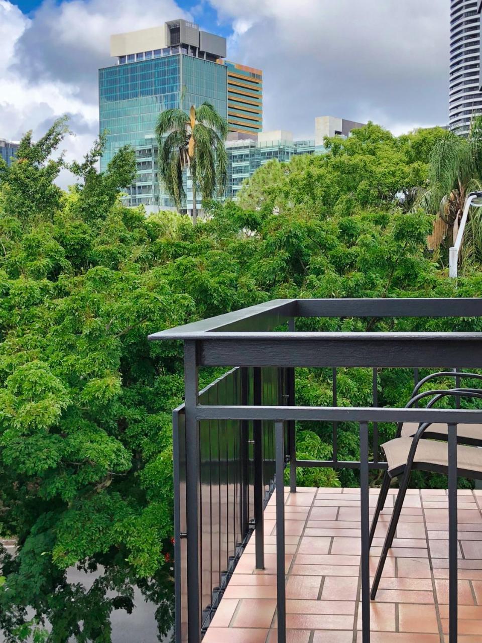 Soho Brisbane Hotell Exteriör bild