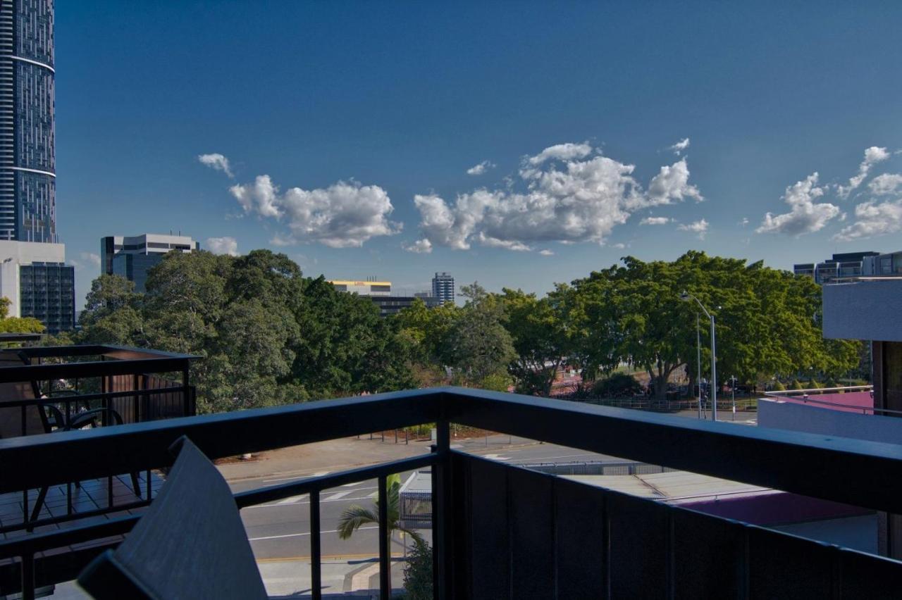 Soho Brisbane Hotell Exteriör bild
